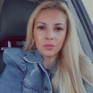 Meet your Posher, Jasmina